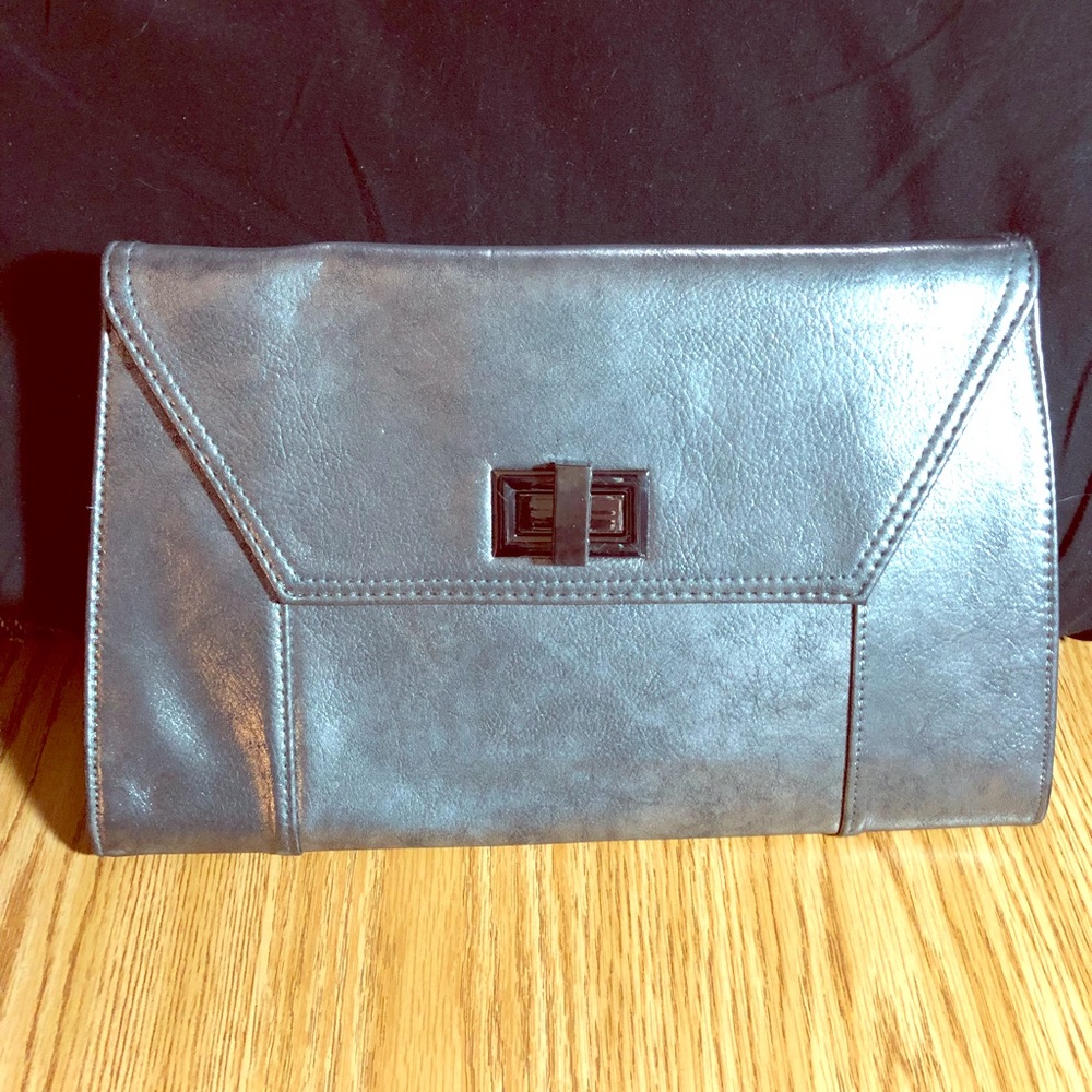 PURSE CLUTCH NWOT